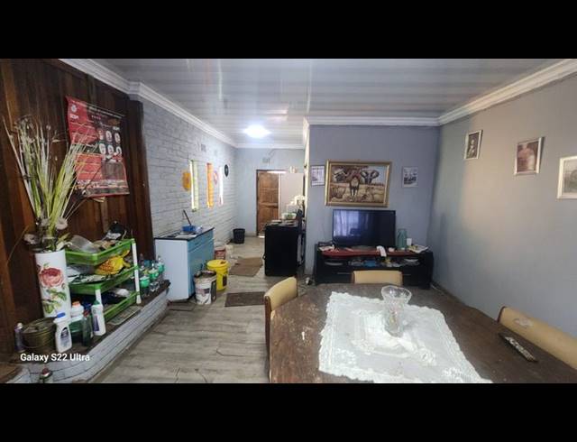 FARM FOR SALE IN ZUURBEKOM